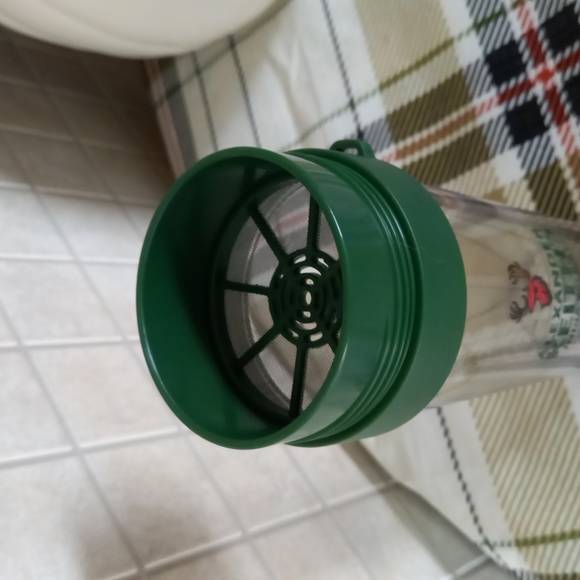 Alexander Keith's plastic water/beer infuser - Picture 3 of 4